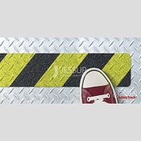 Особо мягкий рулонный антискользящий материал SAFETY TRACK 3700 для рифленых поверхностей