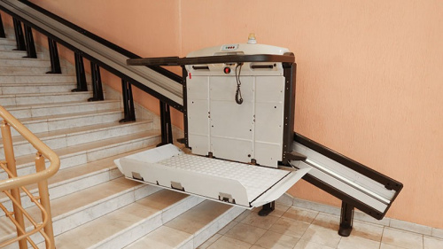 Подъемник для инвалидов наклонного перемещения фото 2